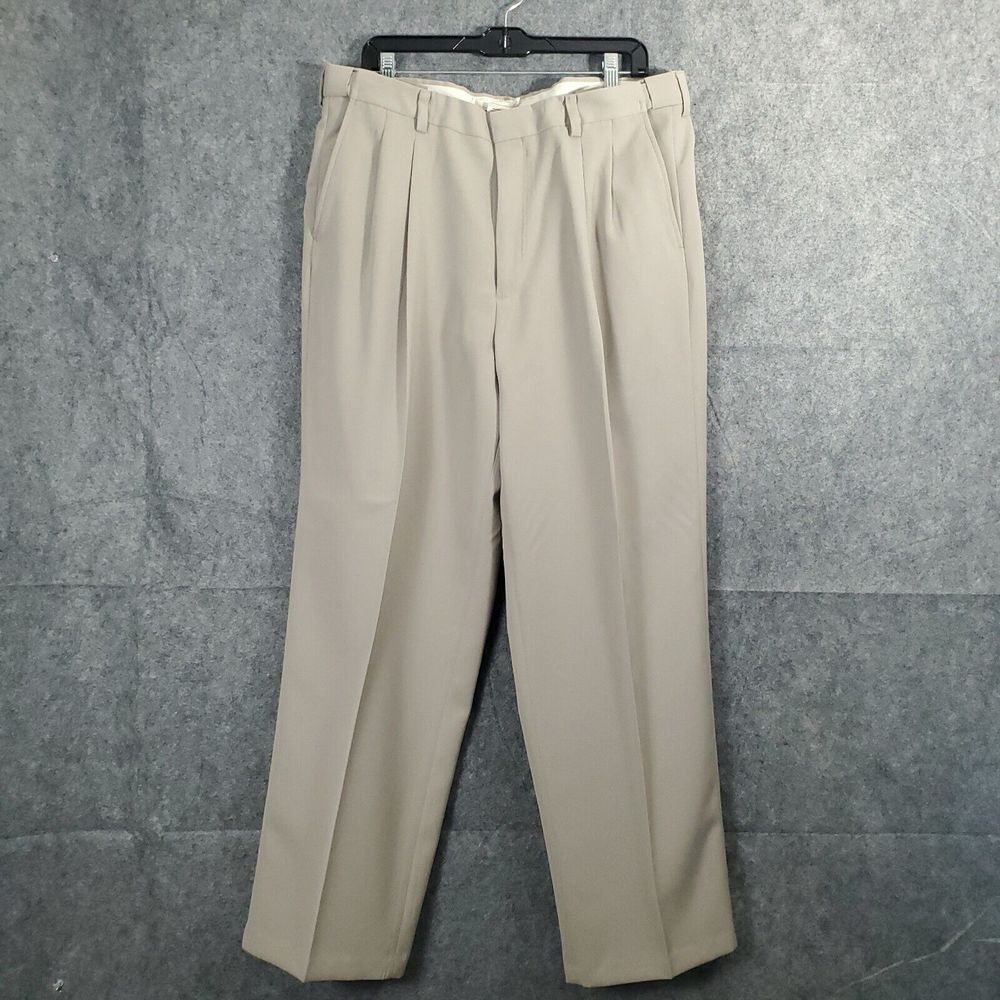 LL Bean Chinos Pants Mens 38x30 Slacks Pleated Front Khaki Classic Fit Brown